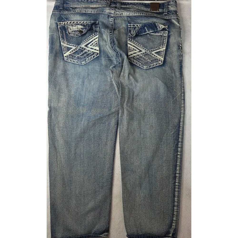 GS115 Bleeker Slim Fit Jeans Men's Size 46 Light Wash Distressed Denim